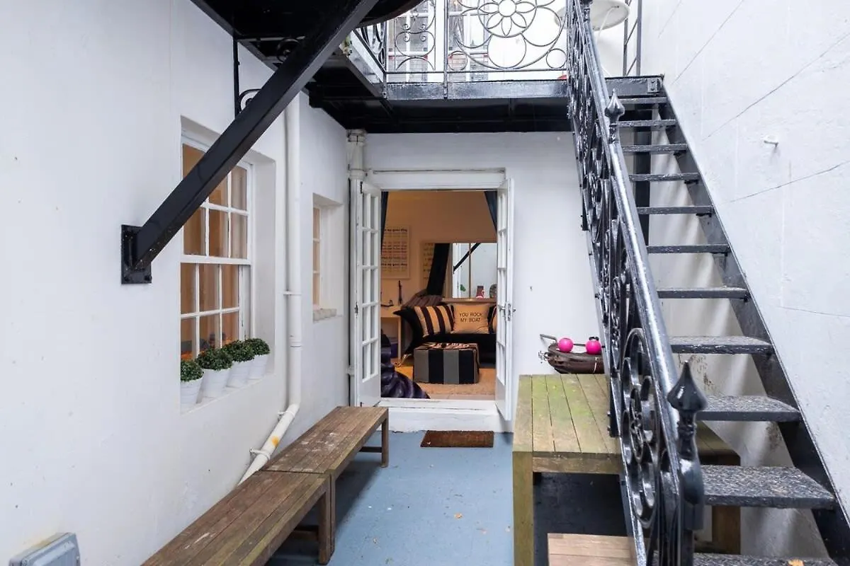 Apartment Host & Stay - Montpelier Colours Brighton