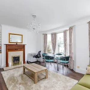 Apartment Charming 2 Bedroom Flat In With Free Parking, Brighton